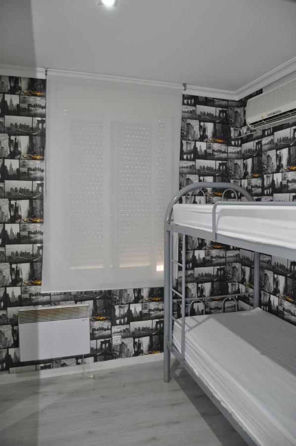 Hostal Gala Madrid Buitenkant foto